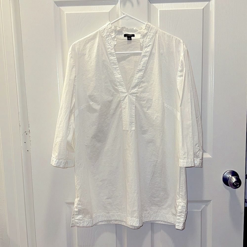 Ann Taylor classic tunic top, EUC